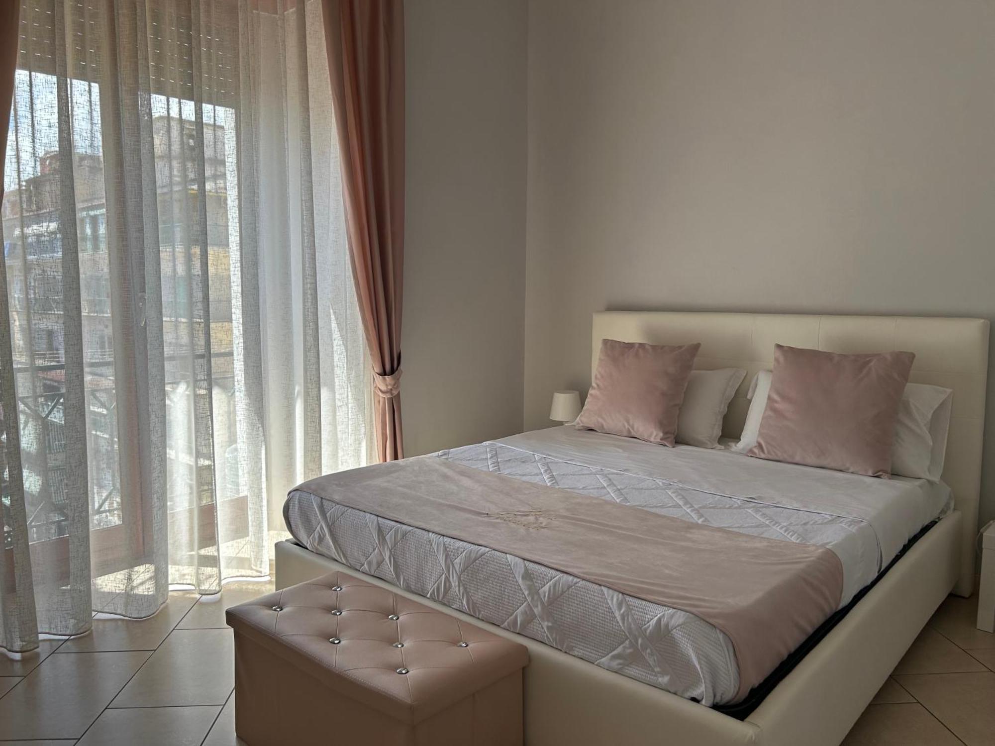 Home Elisabet Napoli Ngoại thất bức ảnh